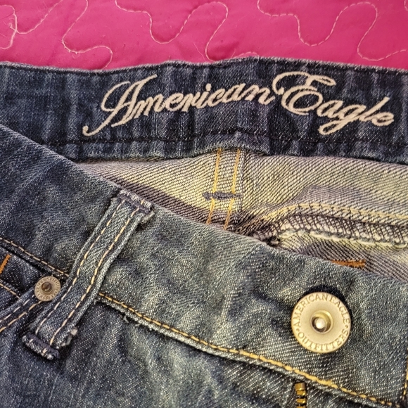 American Eagle- Real Flair blue Jean's - Picture 4 of 4